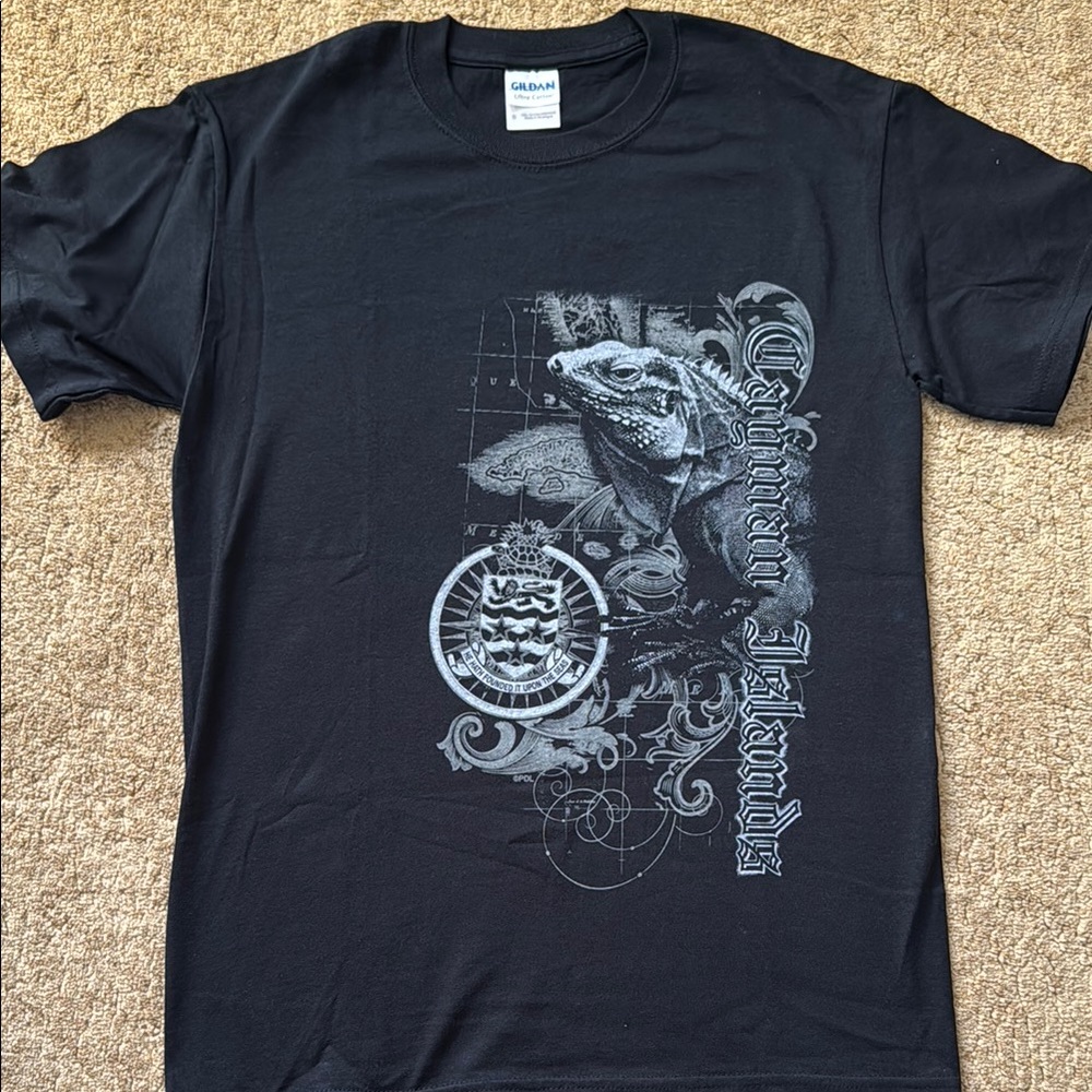 NWOT Cayman Islands Black Graphic Men's T-Shirt